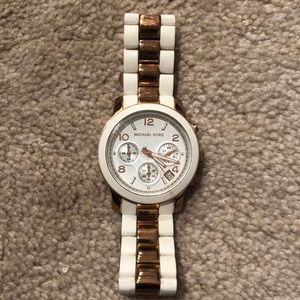 MK watch